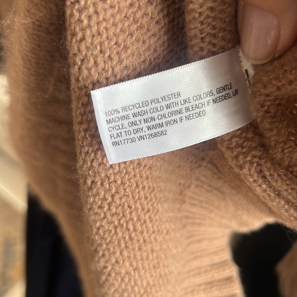 Super soft chunky neutral toffee, recycled polyester fuzzy V neck Tunic sweater - Picture 7 of 8